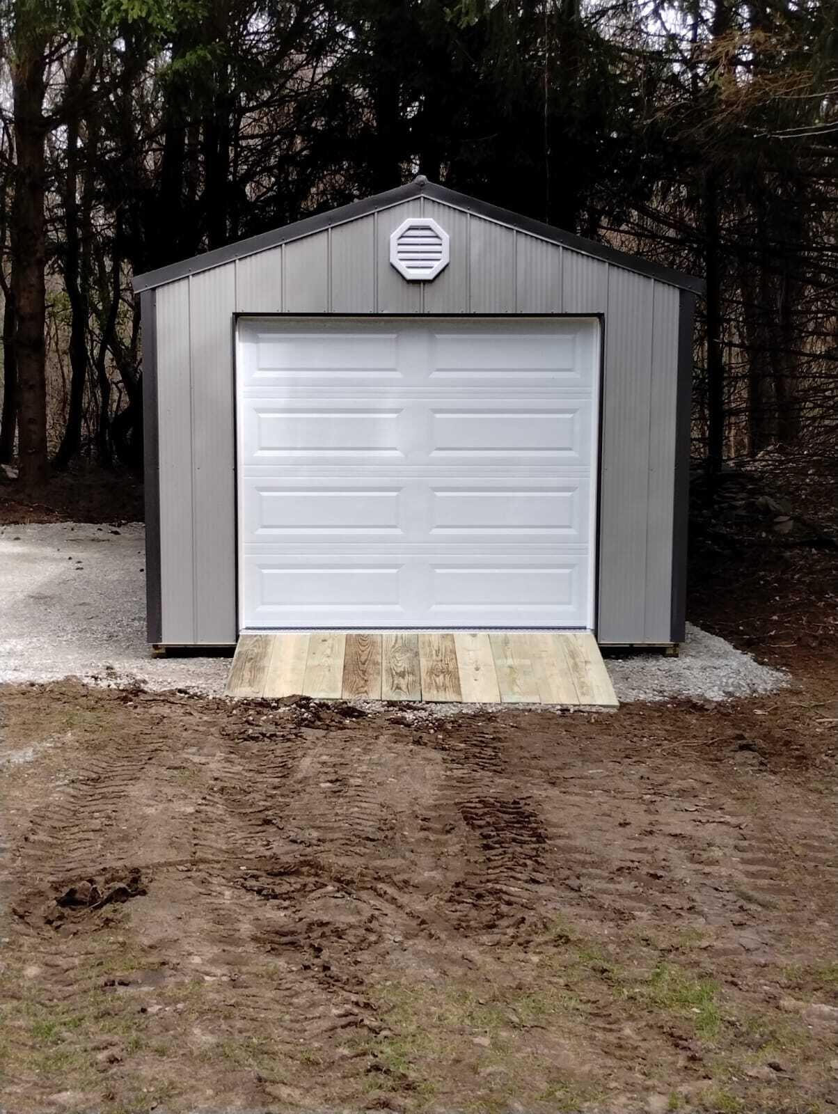 Kalamazoo, Michigan 49009, United States, 3 Bedrooms Bedrooms, ,3 BathroomsBathrooms,Residential,Pending,4182