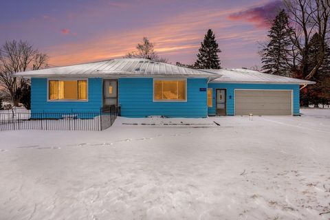 Photo of 9567 Huntington Road, Battle Creek, MI 49017 (MLS # 26002404)