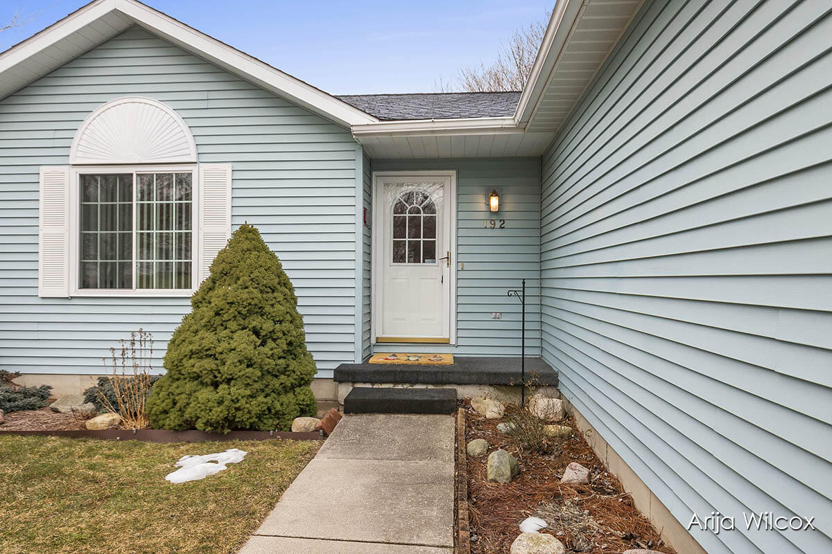 Photo 5 of 41 of 192 Rollingwood Drive house