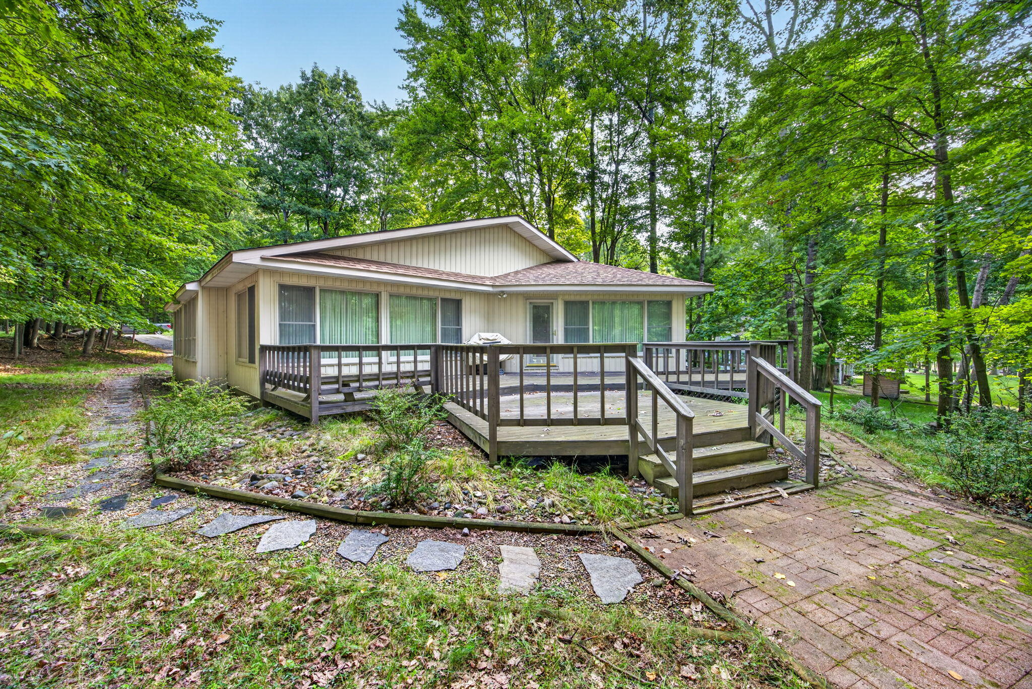 9855 Golf Port Drive N