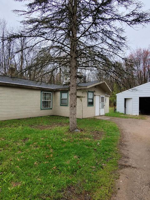 Photo of 2995 S Tyndall Road, Branch, MI 49402 (MLS # 26019528)