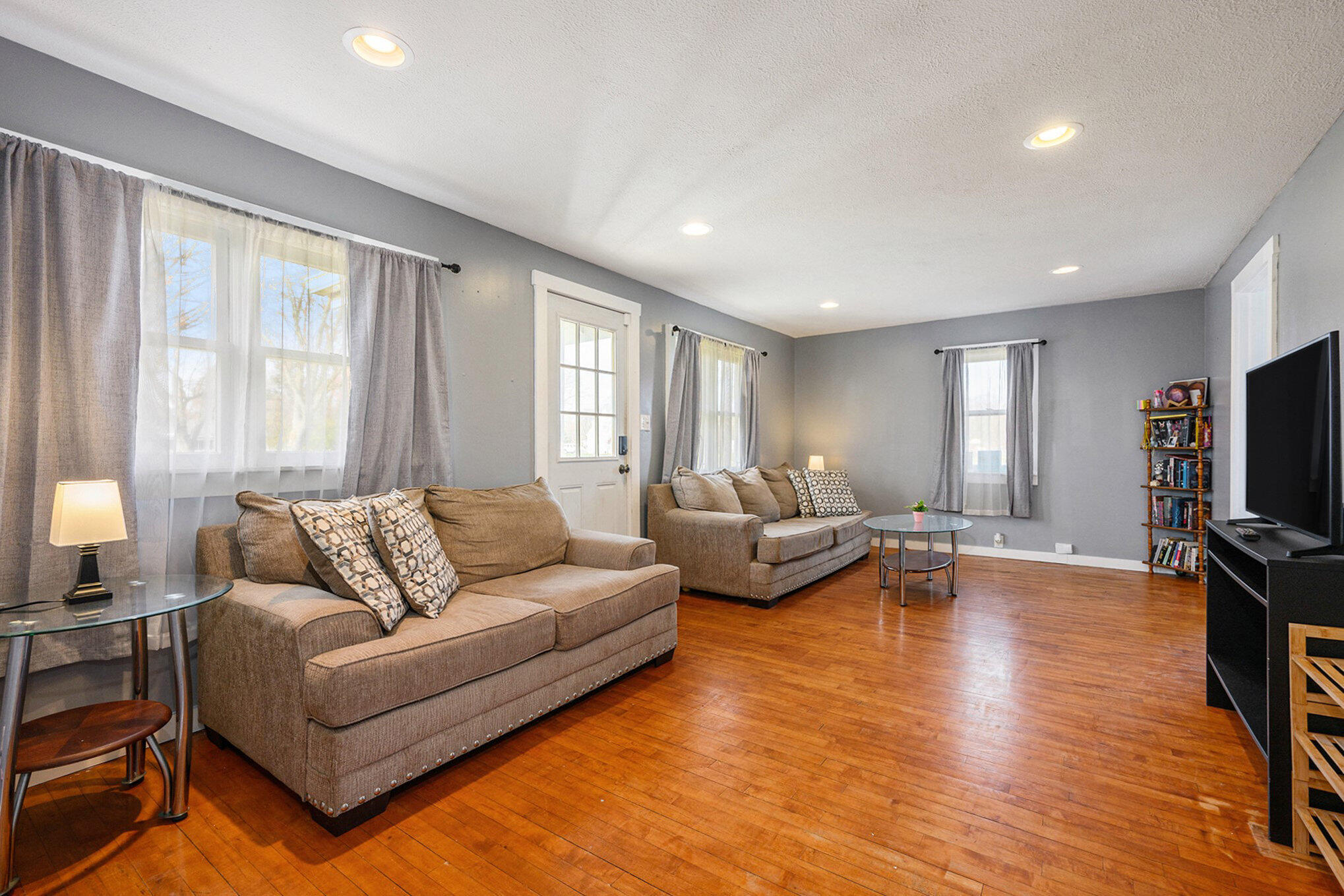 Battle Creek, Michigan 49015, United States, 2 Bedrooms Bedrooms, ,1 BathroomBathrooms,Residential,Active,248066