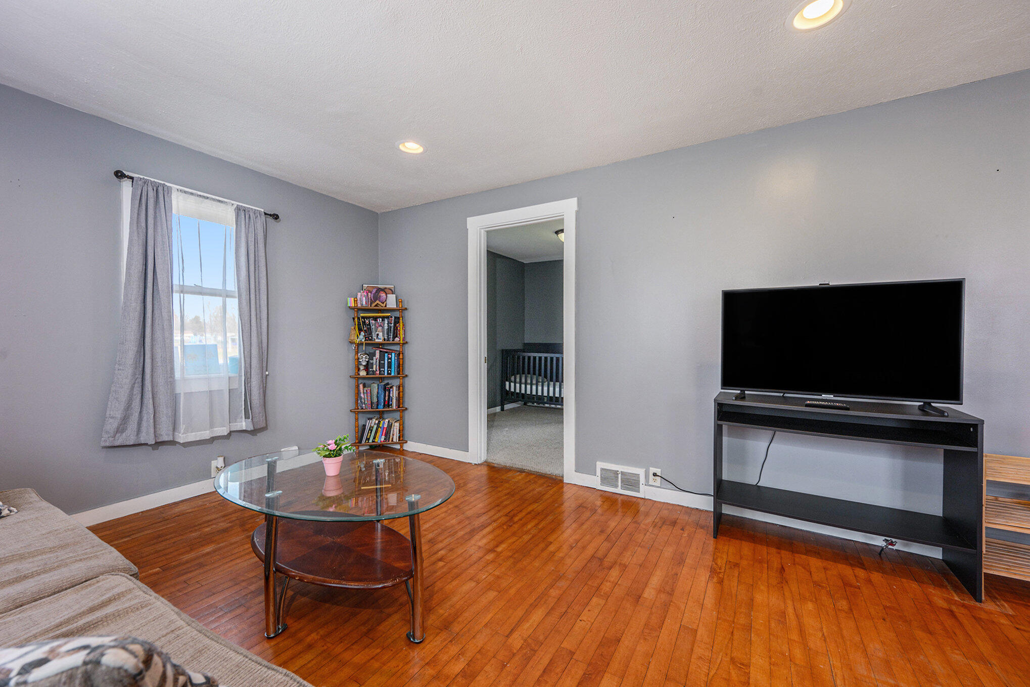 Battle Creek, Michigan 49015, United States, 2 Bedrooms Bedrooms, ,1 BathroomBathrooms,Residential,Active,248066