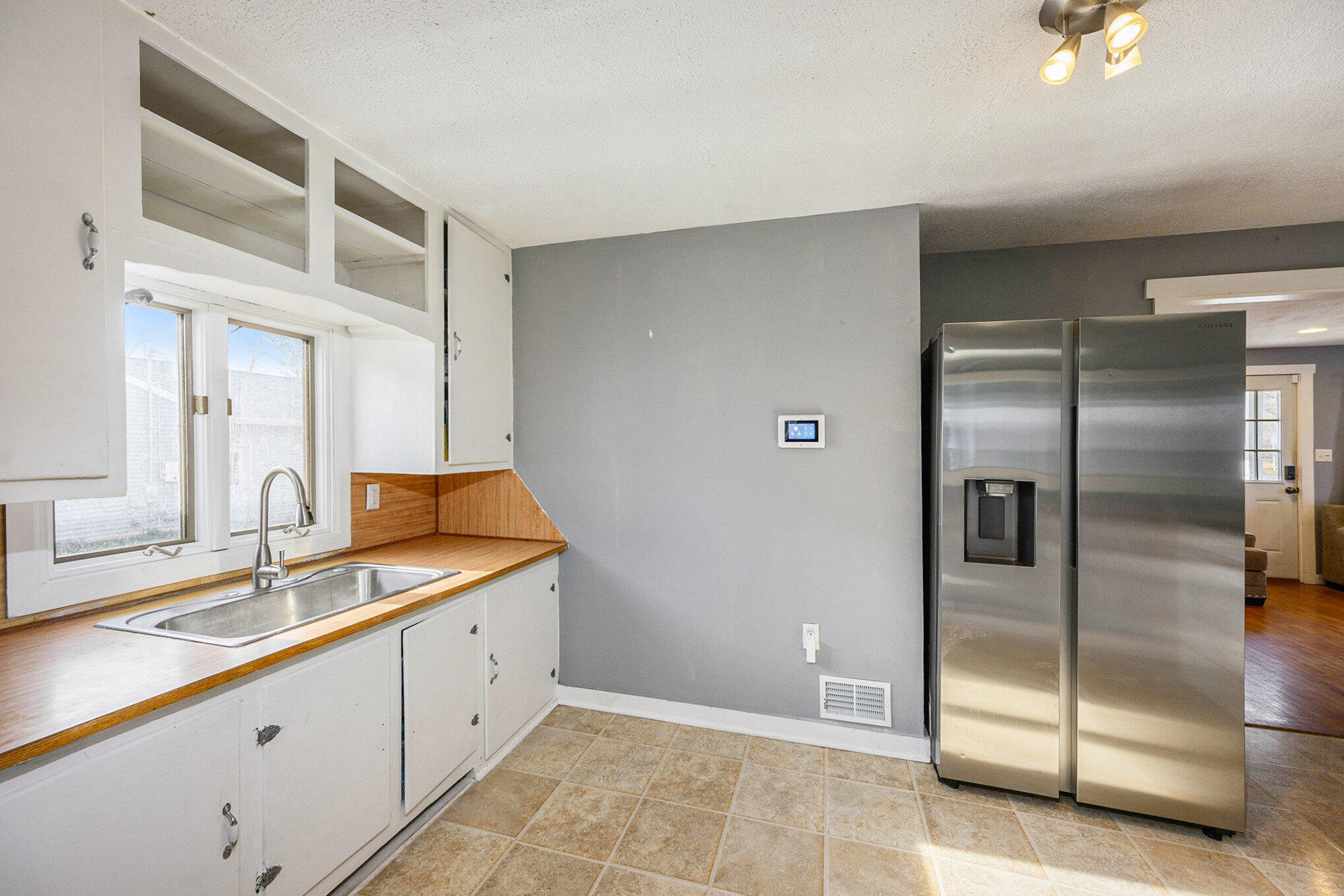 Battle Creek, Michigan 49015, United States, 2 Bedrooms Bedrooms, ,1 BathroomBathrooms,Residential,Active,248066