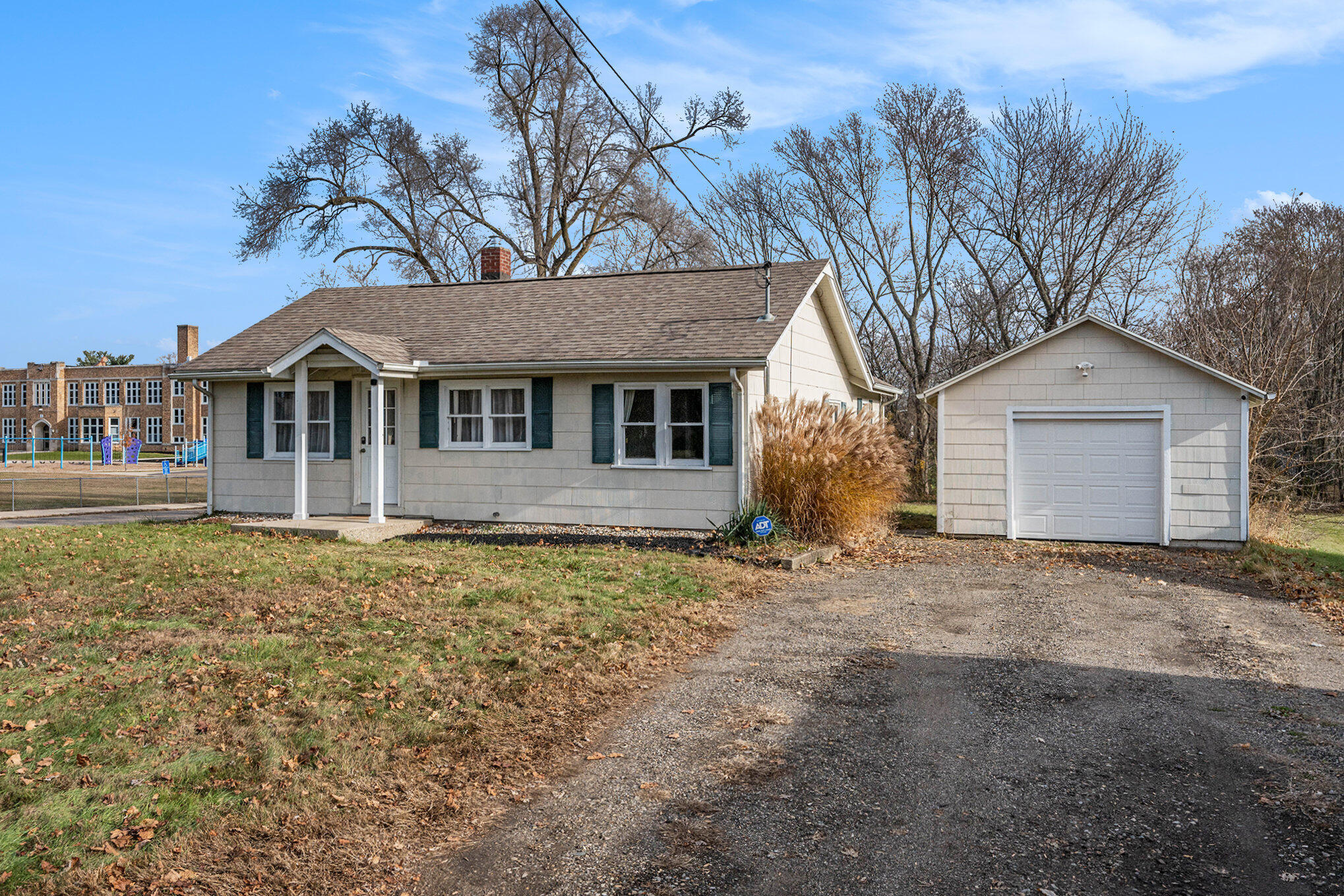 Battle Creek, Michigan 49015, United States, 2 Bedrooms Bedrooms, ,1 BathroomBathrooms,Residential,Active,248066