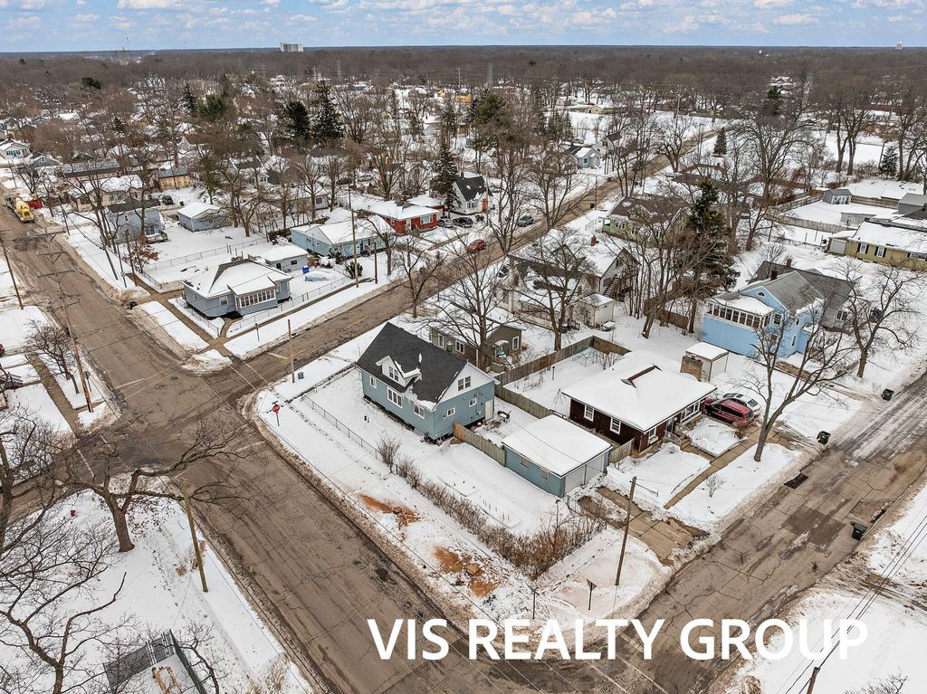 Photo of 1907 Terrace Street, Muskegon, MI 49442 (MLS # 26005256)