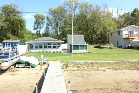 Photo of 51140 Maple Road, Marcellus, MI 49067 (MLS # 25049683)