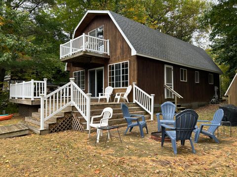 Photo of 539 N Lighthouse Drive, Mears, MI 49436 (MLS # 25054217)