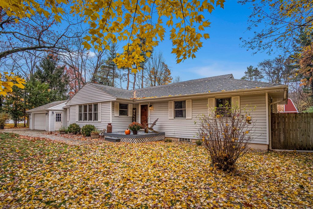 Photo of 5505 Fulton Street NE, Ada, MI 49301 (MLS # 25057360)