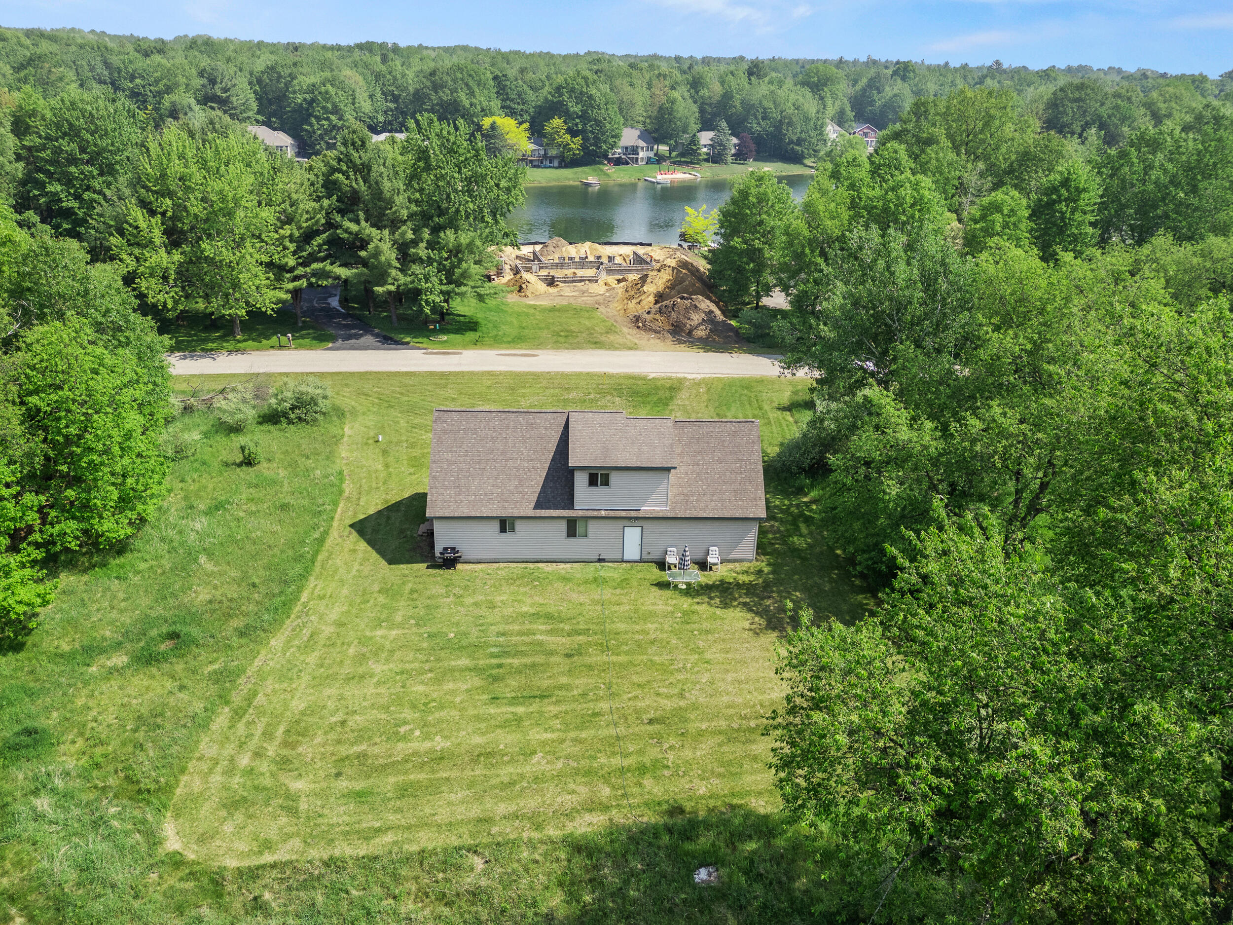8885 Edgewater Drive