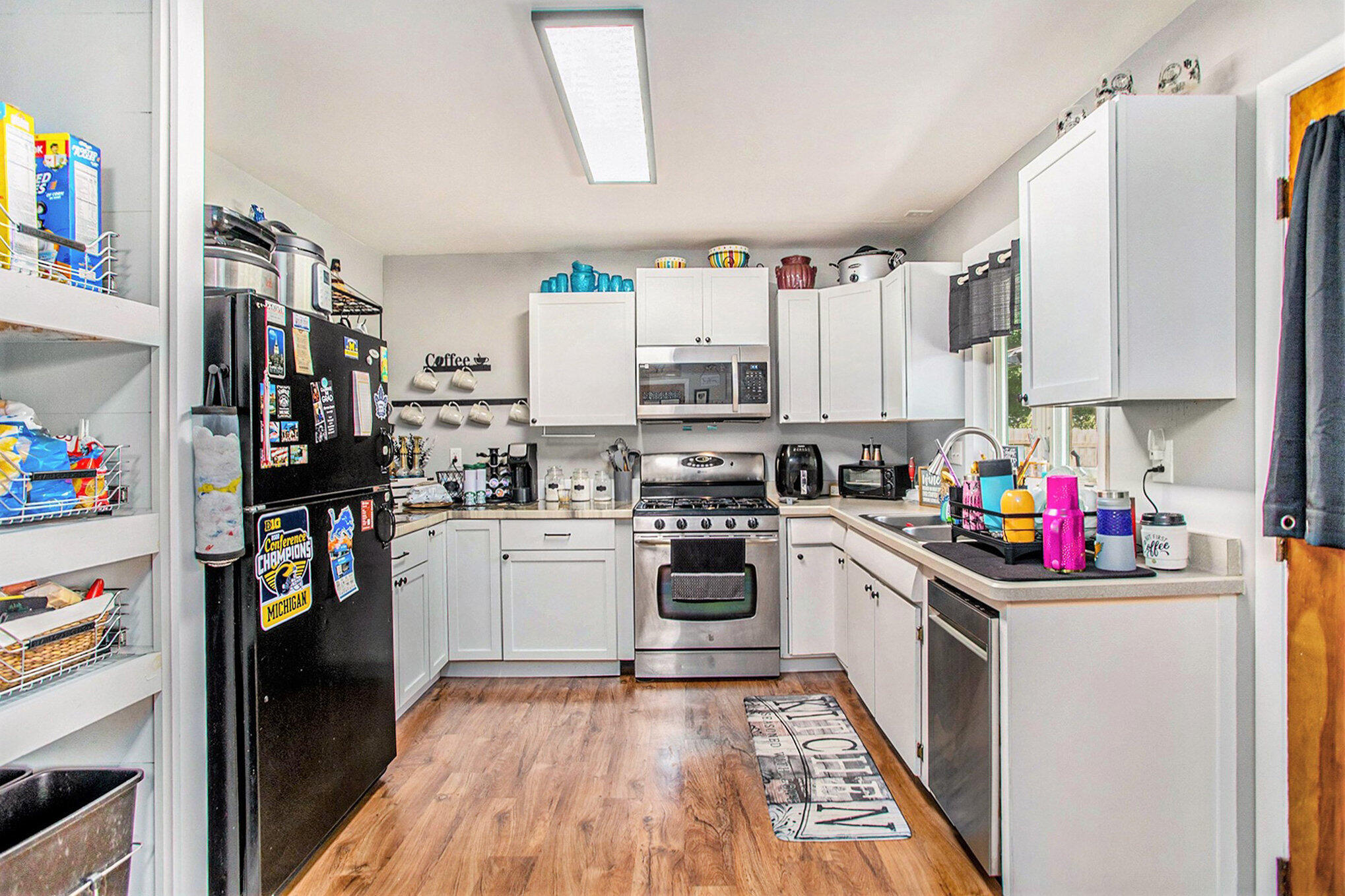 Marshall, Michigan 49068, United States, 4 Bedrooms Bedrooms, ,2 BathroomsBathrooms,Residential,Pending,143517