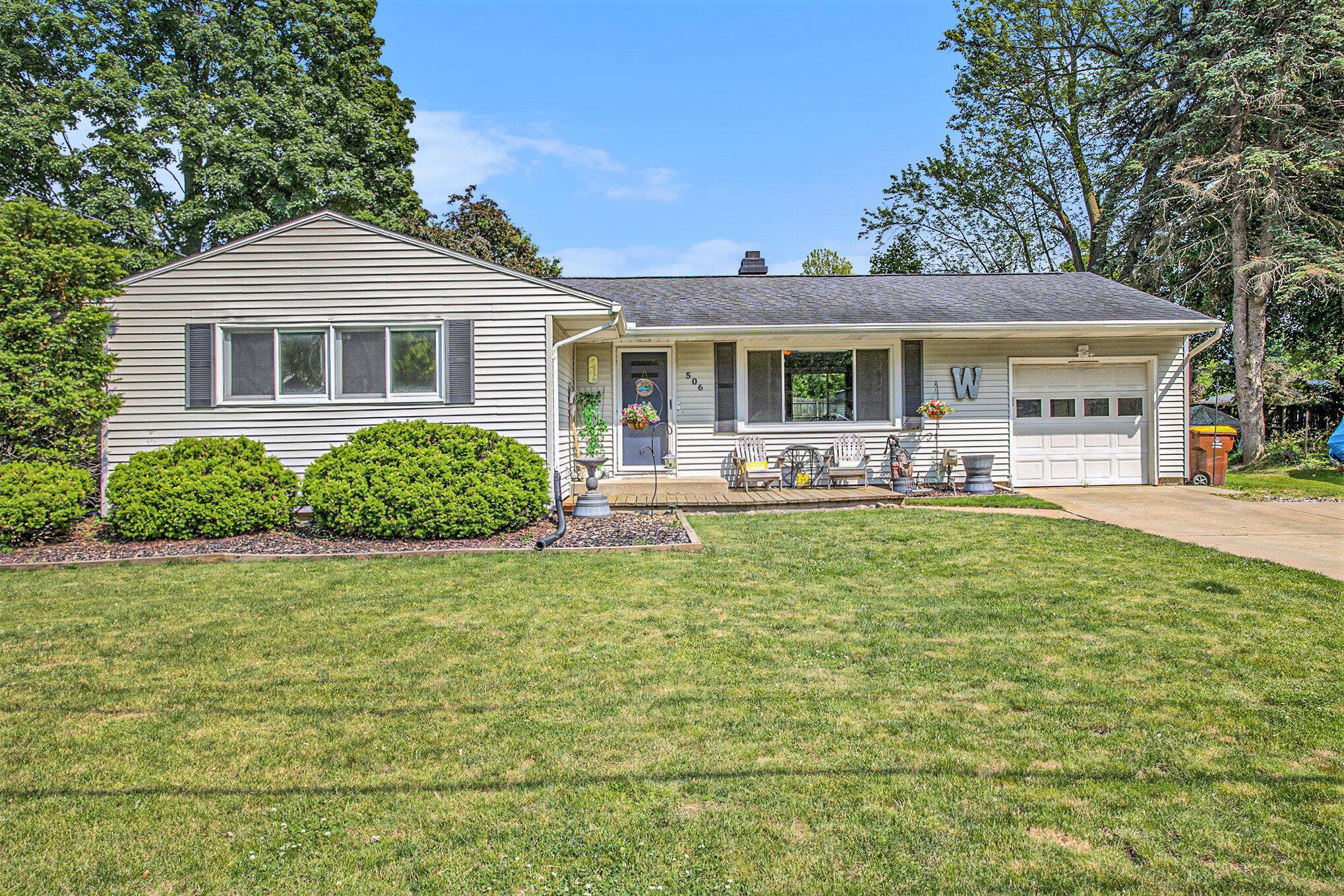 Marshall, Michigan 49068, United States, 4 Bedrooms Bedrooms, ,2 BathroomsBathrooms,Residential,Pending,143517 Marshall, Michigan 49068, United States, 4 Bedrooms Bedrooms, ,2 BathroomsBathrooms,Residential,Pending,143517