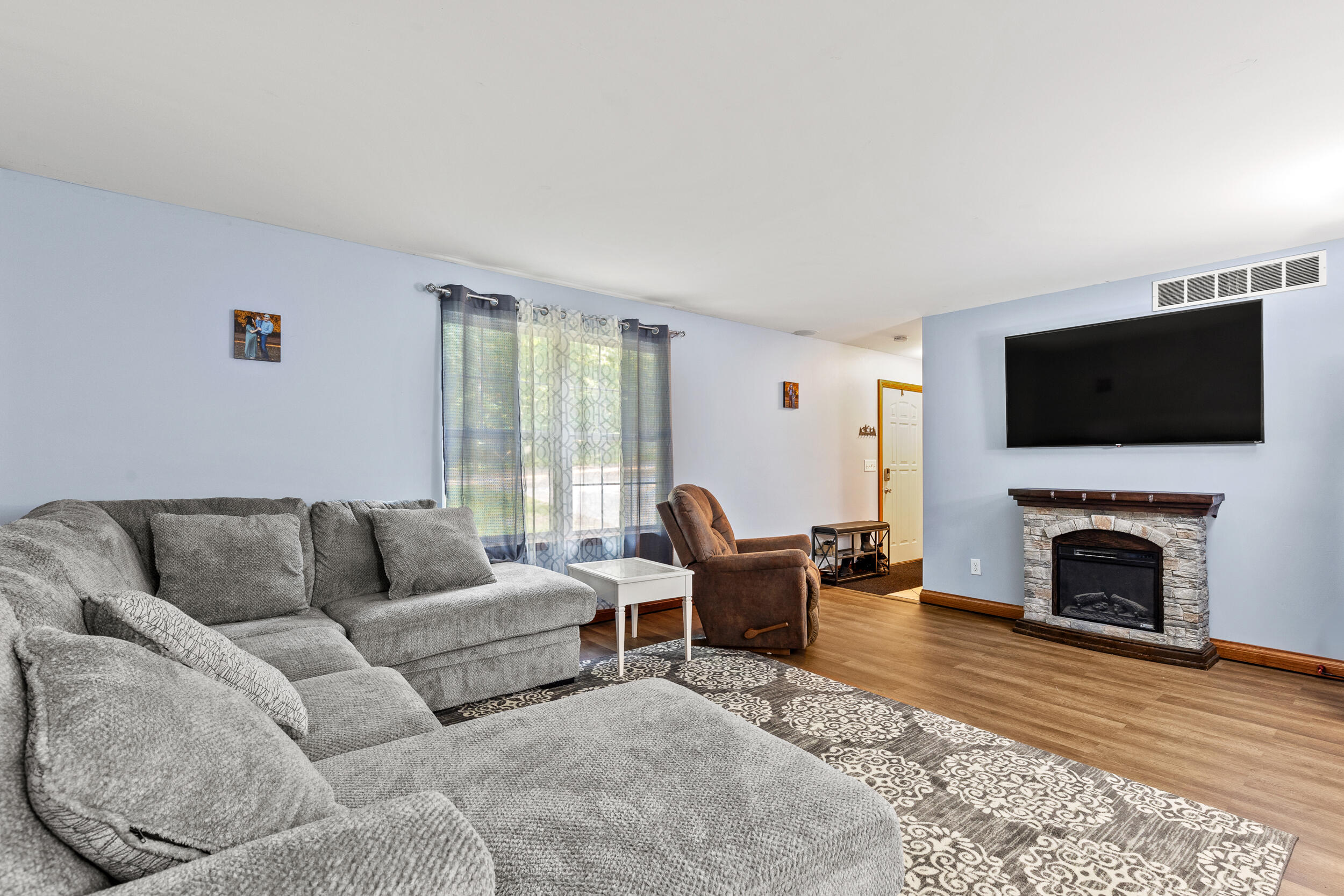 12095 Dubois Drive