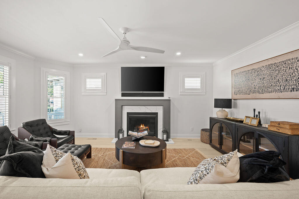 909 Lions Park Drive