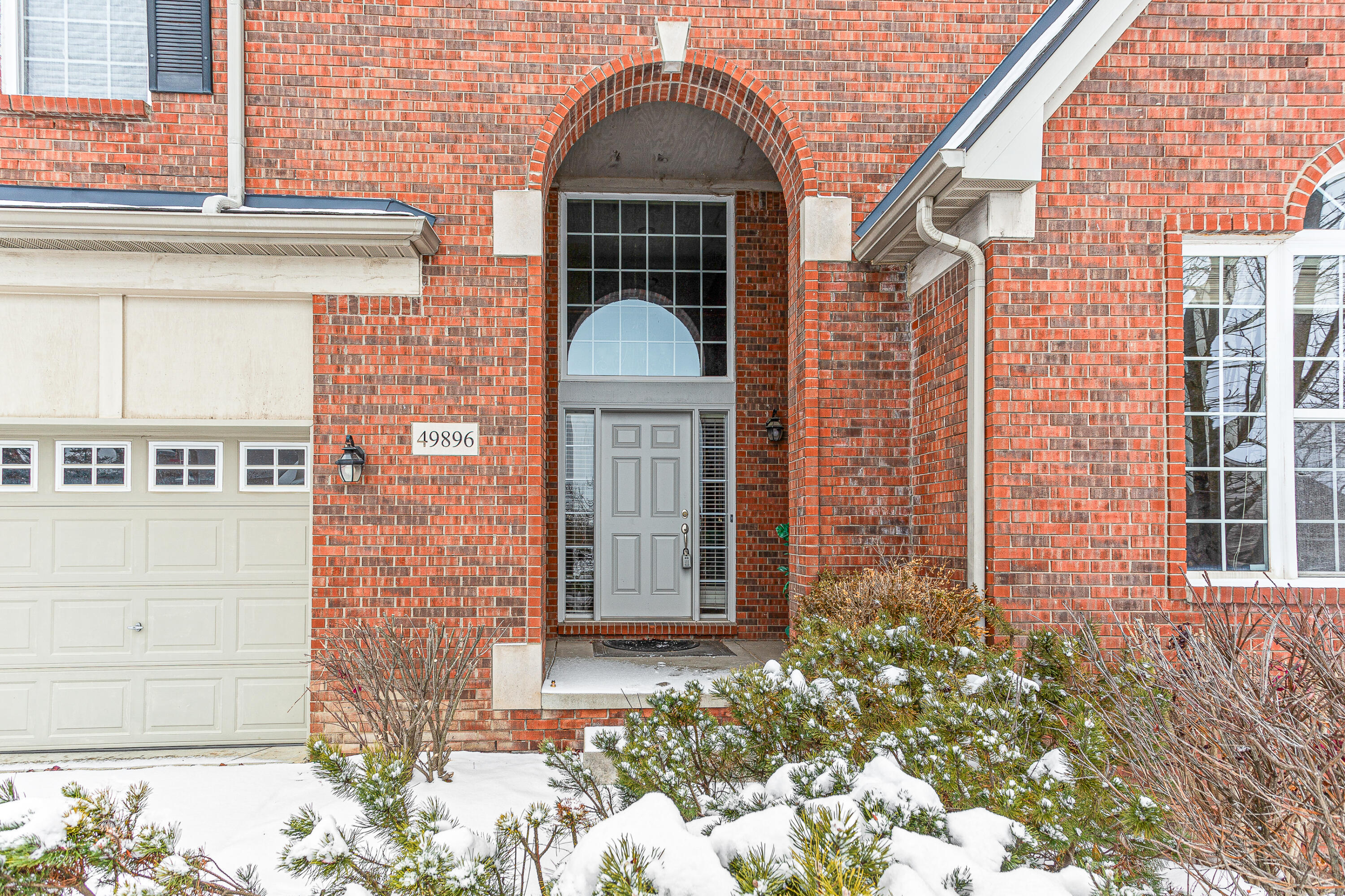 49896 Parkside Drive