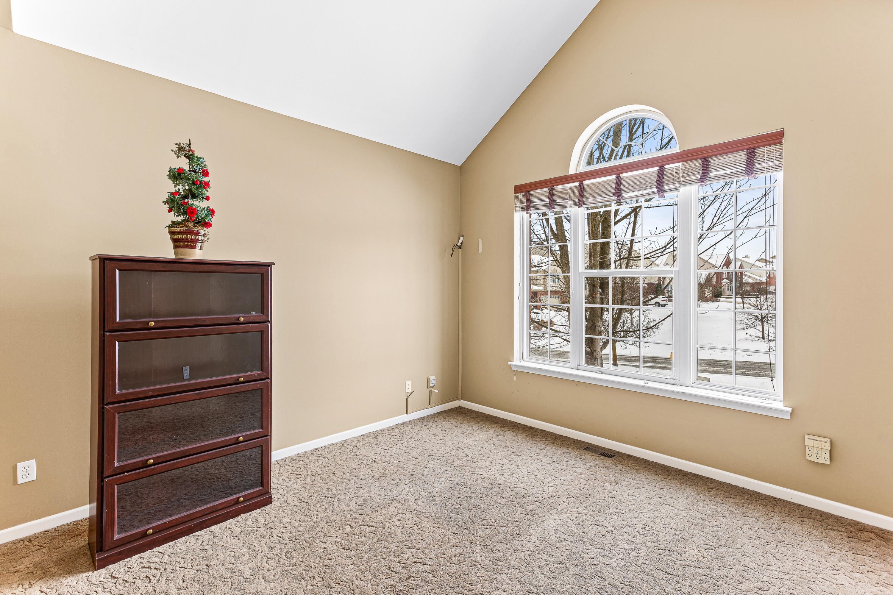 49896 Parkside Drive