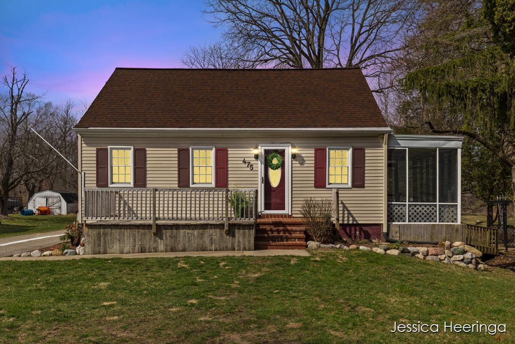 Photo of 475 Northland Court NE, Rockford, MI 49341 (MLS # 26013102)