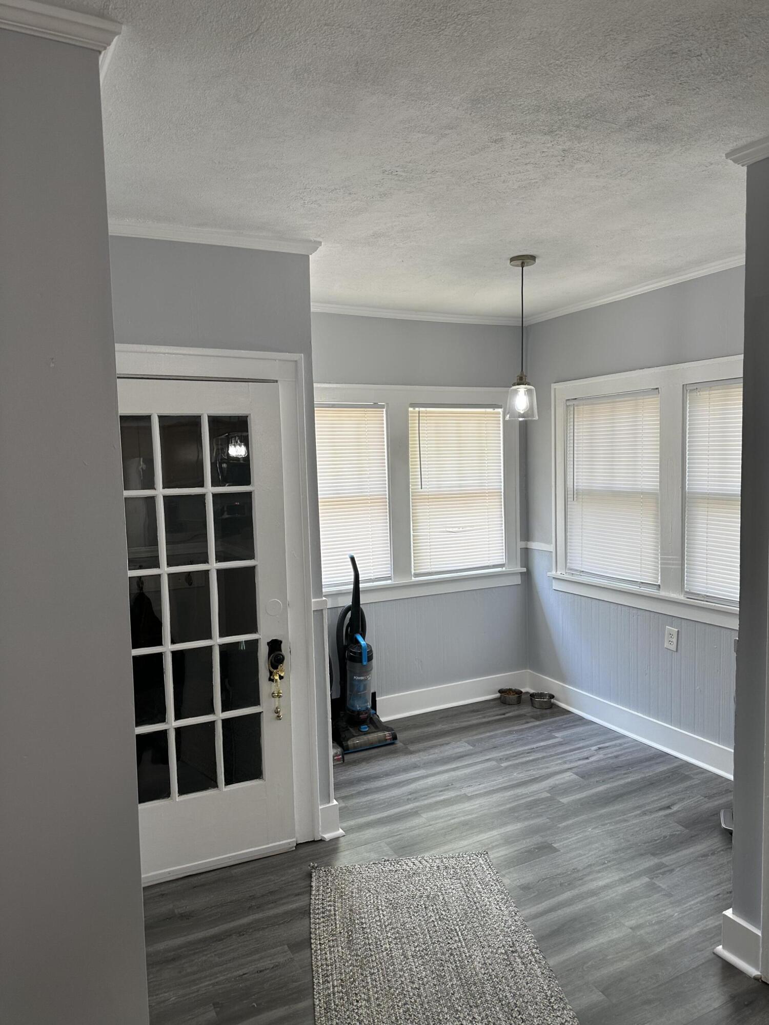 Photo 19 of 52 of 1809 Union Avenue SE house