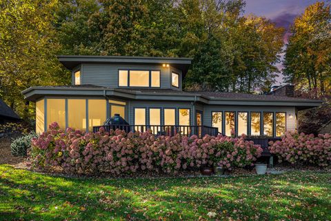 Photo of 10800 S Interlaken, Richland, MI 49083 (MLS # 25056700)