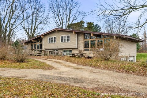 Photo of 6240 S Michigan 66 Highway, Nashville, MI 49073 (MLS # 25059330)