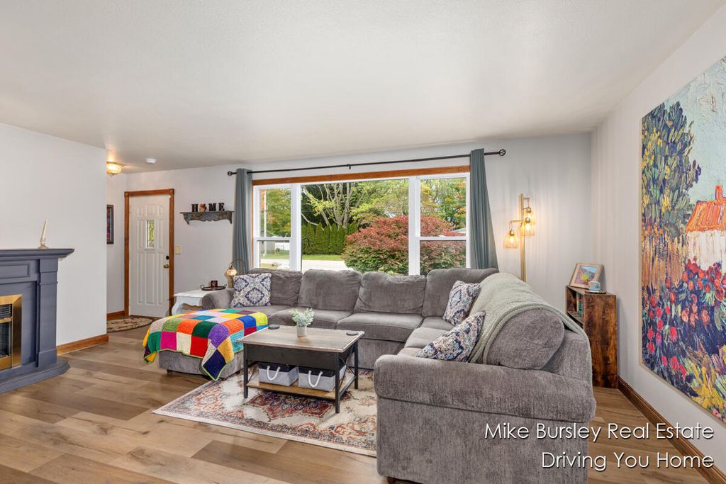 Photo of 4776 Crestwood Avenue, Holland, MI 49423 (MLS # 25053788)