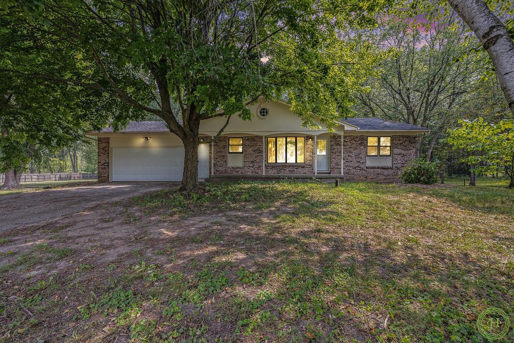Photo of 8700 Whittall Street NE, Rockford, MI 49341 (MLS # 25039634)