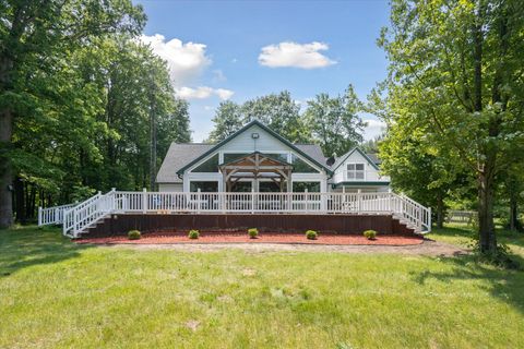 30170 Beeson Street Dowagiac MI 49047