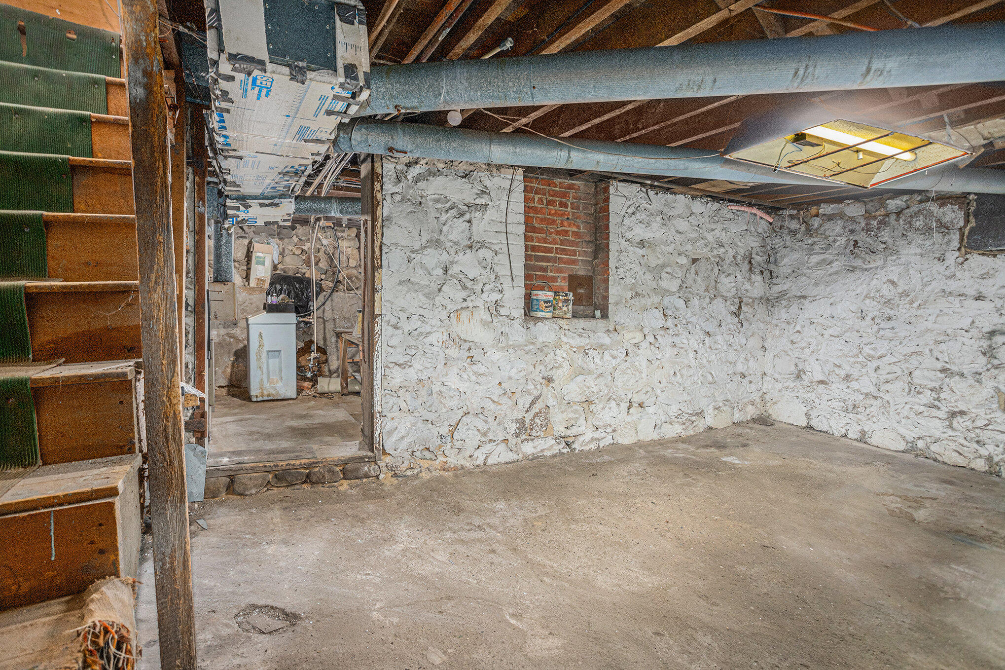 Union City, Michigan 49094, United States, 5 Bedrooms Bedrooms, ,2 BathroomsBathrooms,Residential,Active,205979