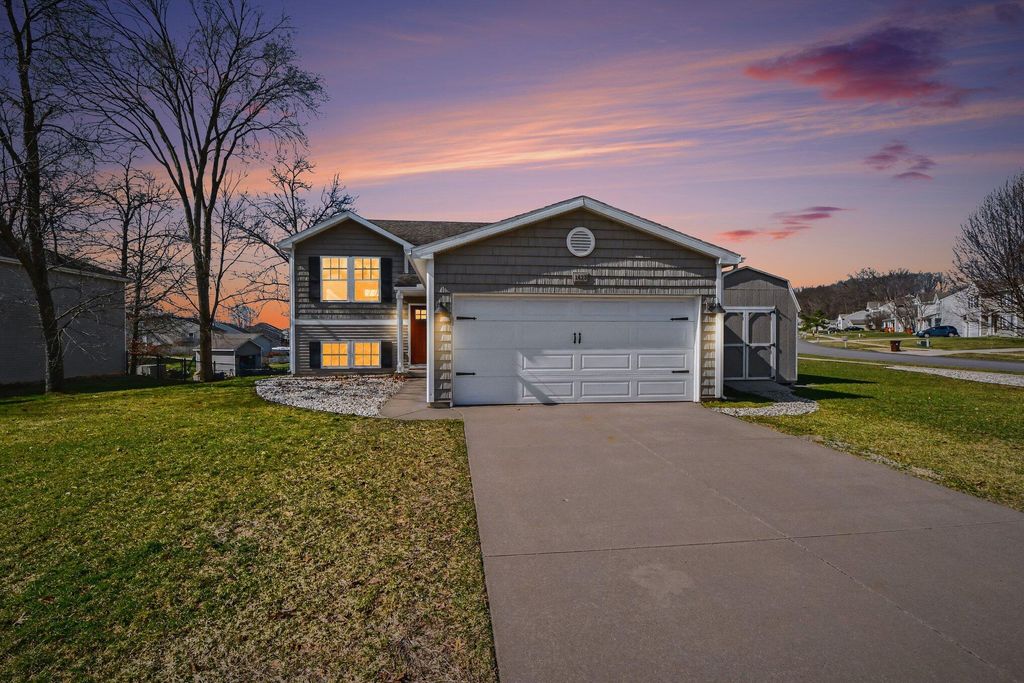 Photo of 1627 Hamlet Drive, Lowell, MI 49331 (MLS # 26010323)