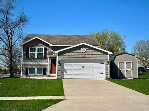 Photo of 1627 Hamlet Drive, Lowell, MI 49331 (MLS # 26010323)