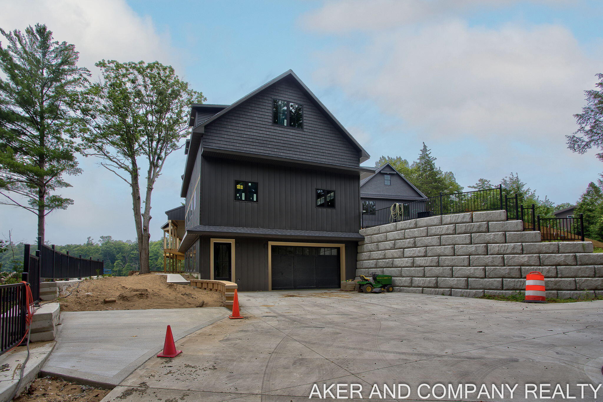 16655 Ten Hagen Drive