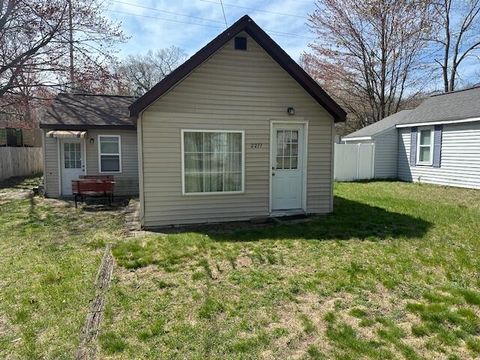 2271 Norman Avenue, Norton Shores, MI 49441 - MLS#: 25018388
