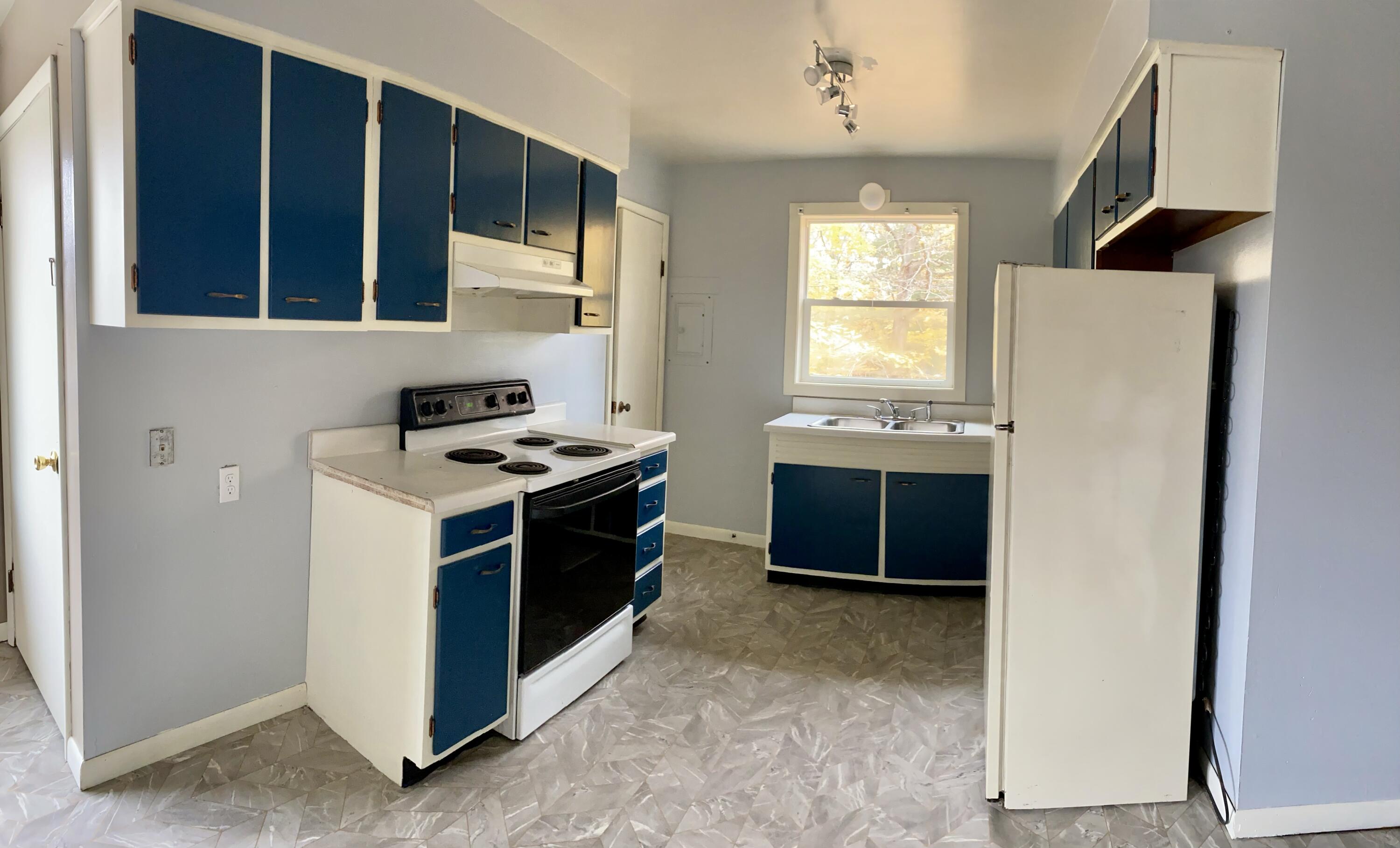 Photo 1 of 6 — 5200 Ecker Drive Unit D, Coloma, MI 49038