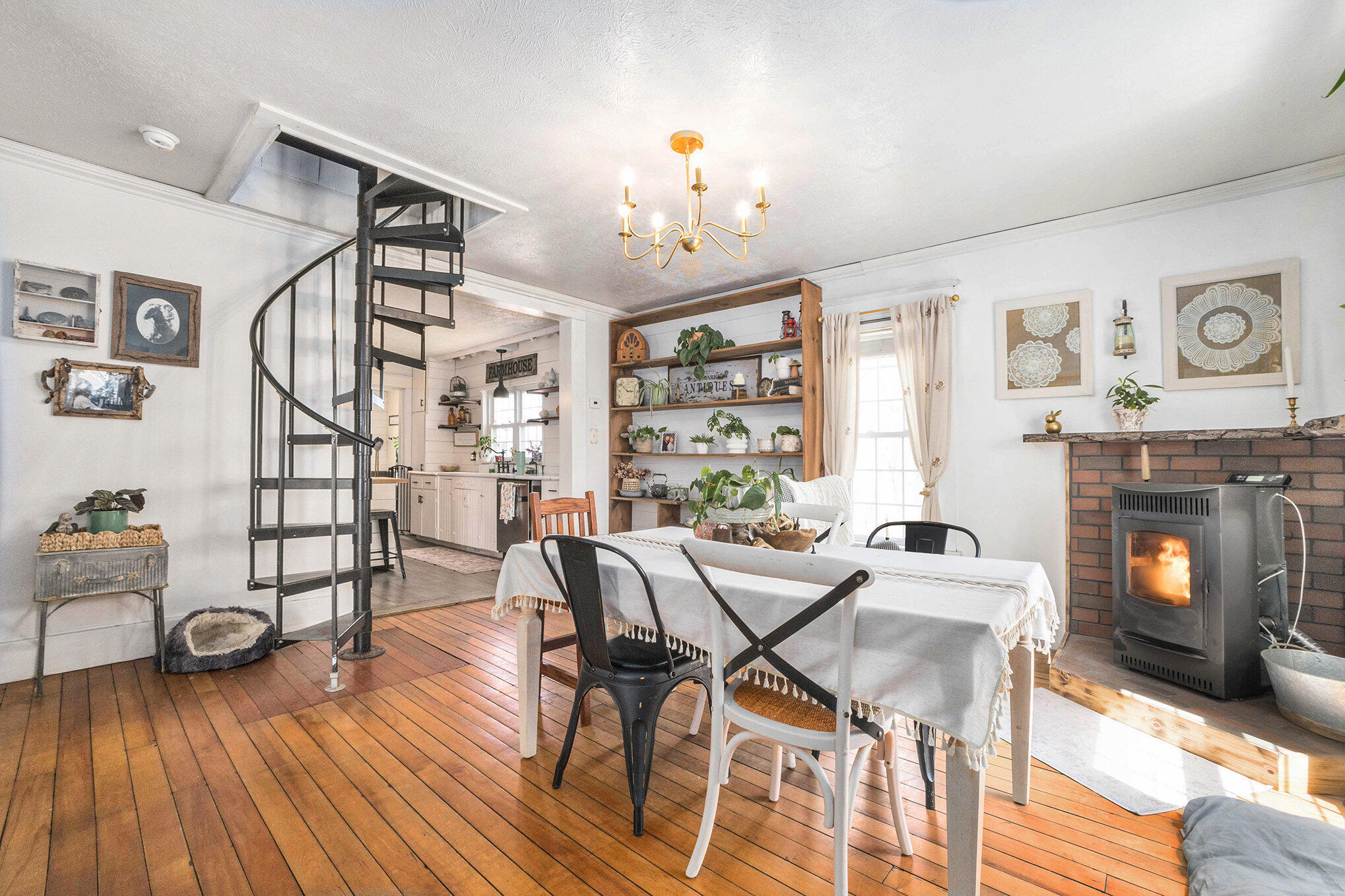 Sidney, Michigan 48885, United States, 3 Bedrooms Bedrooms, ,1 BathroomBathrooms,Residential,Pending,115799