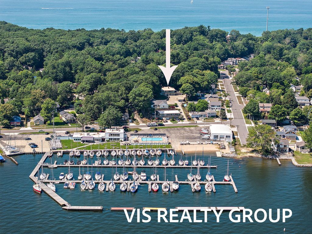 Photo of 3229 Edgewater Street, Muskegon, MI 49441 (MLS # 25037634)