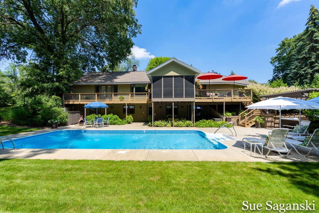 Photo of 6514 Creekwood Drive, Holland, MI 49423 (MLS # 26034130)