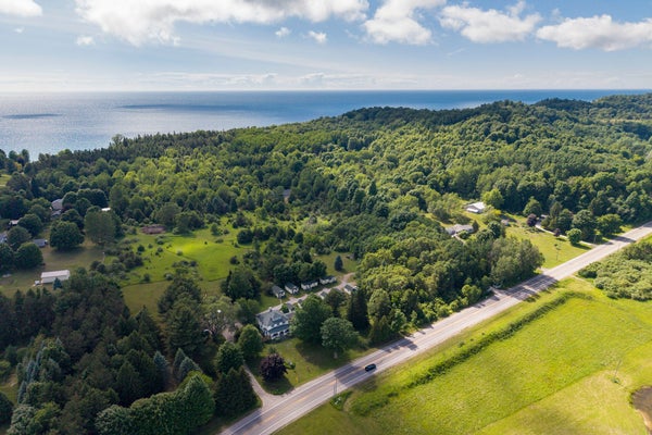 1912 S SCENIC HWY, FRANKFORT, MI 49635 - Image 2b60f76f7db4cb5b66526ef7a5b20085/2193677383