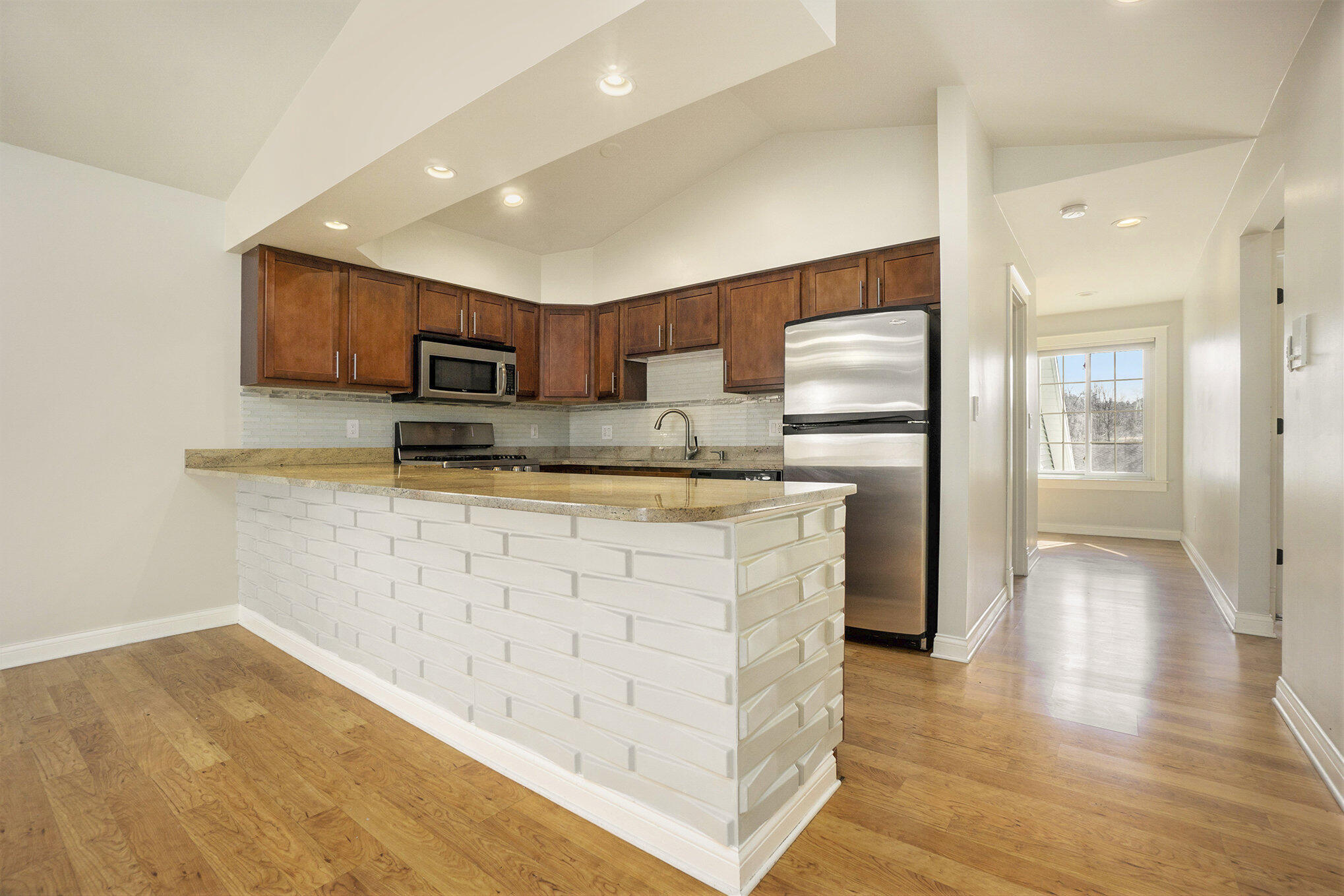 Portage, Michigan 49024, United States, 3 Bedrooms Bedrooms, ,3 BathroomsBathrooms,Residential,Active,224269