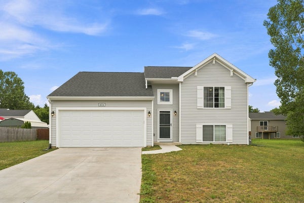 4034 WATERTOWN ST, WATERVLIET, MI 49098 - Image 2bb28080d5539d6413a4f51ddb19f4f9/336075094