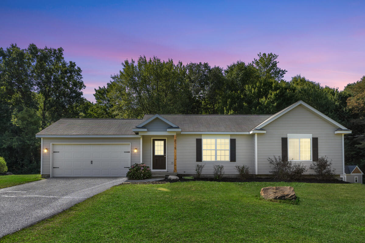 9315 Young Avenue NE