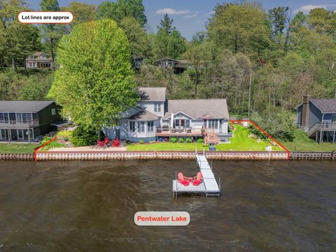 Photo of 5267 W Monroe Road, Pentwater, MI 49449 (MLS # 26024124)