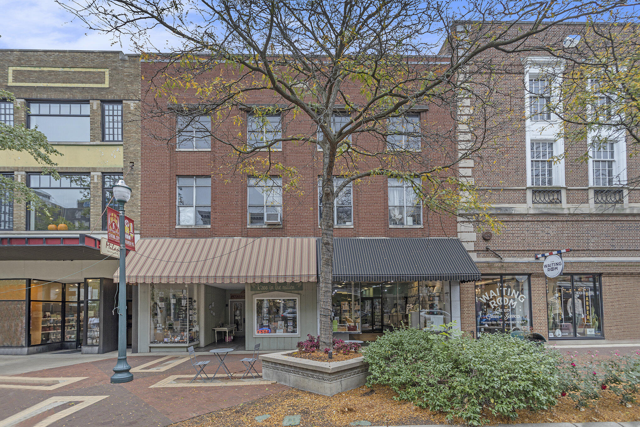 223 S Kalamazoo Mall