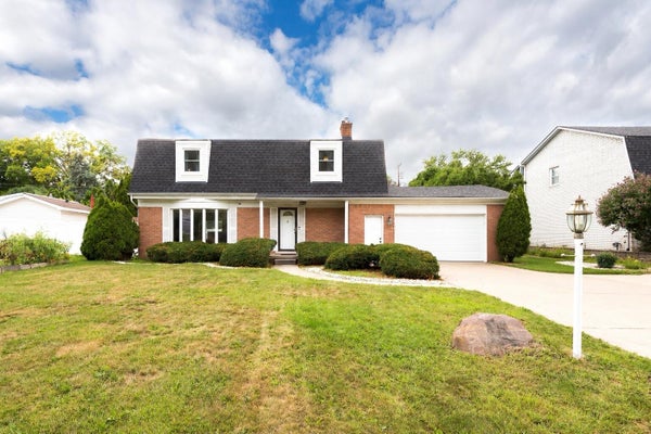 44026 HARMONY LN, VAN BUREN TOWNSHIP, MI 48111 - Image 2cb213450ee31a83ef1b5ec852905e90/2571893398