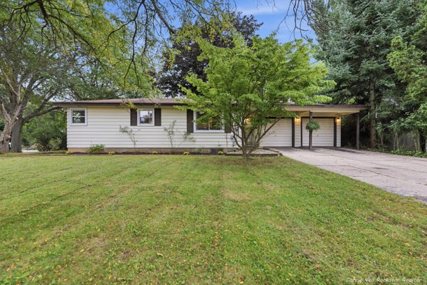 3100 HOEHN ST NW, GRAND RAPIDS, MI 49504 - Image 2cd2e493610e24fa52cbb79c94fffa9a/2637731738