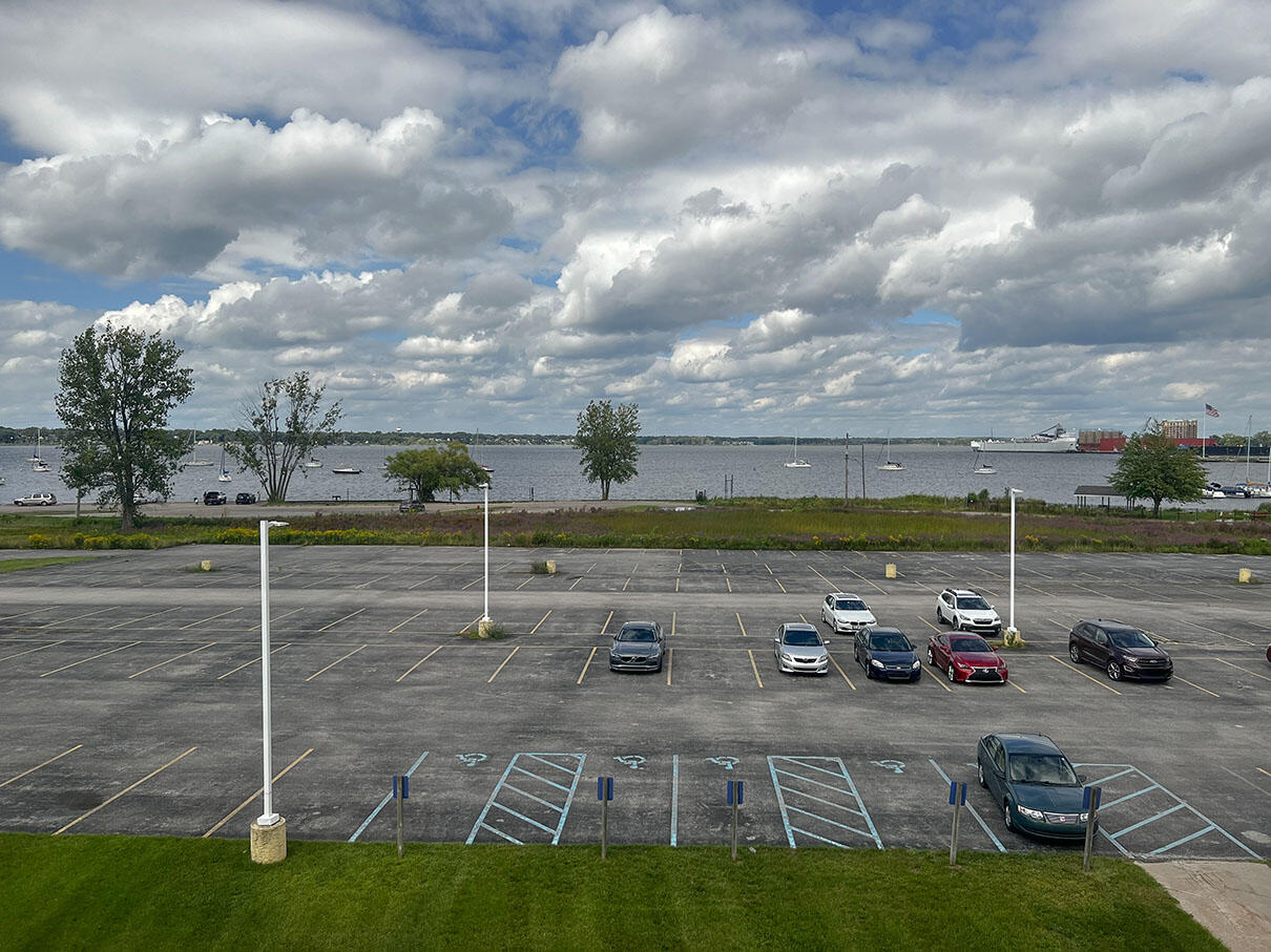 Muskegon, Michigan 49441, United States, ,Residential,Active,74437