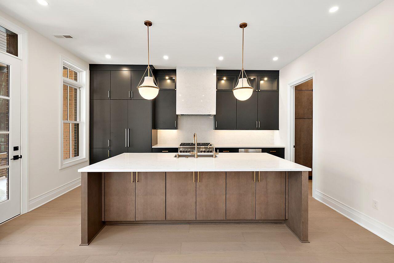 103 S Griswold Street