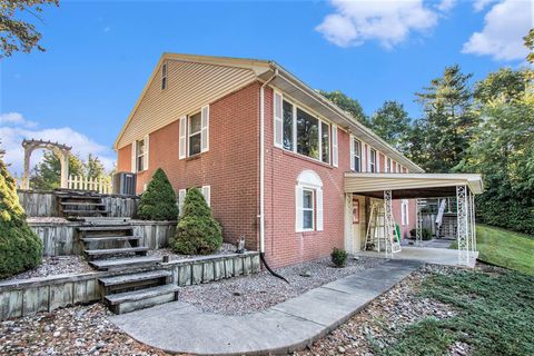 1806 Bond Street, Niles, MI 49120 - MLS#: 24060518
