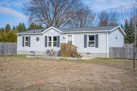 Photo of 14620 South Street, Thompsonville, MI 49683 (MLS # 26014112)