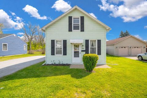 Photo for 1839 Water Street
