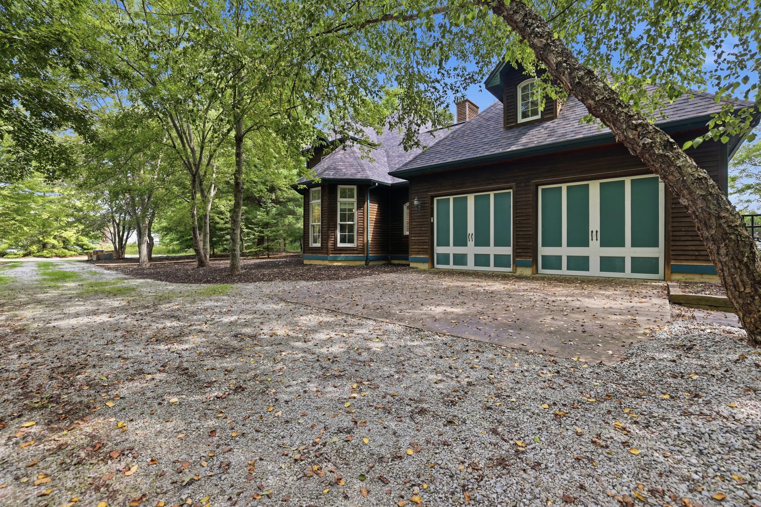 5634 Lily Lane